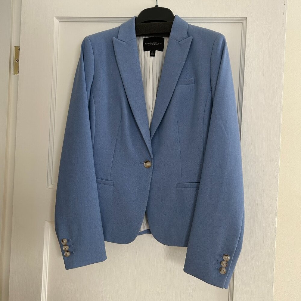 Banana Republic Women's Classic Blazer Size 2